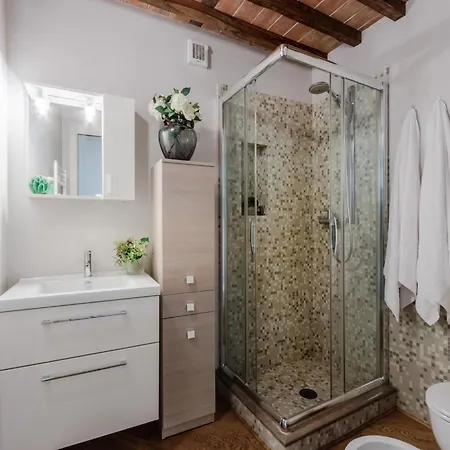Apartment Serene Historic In