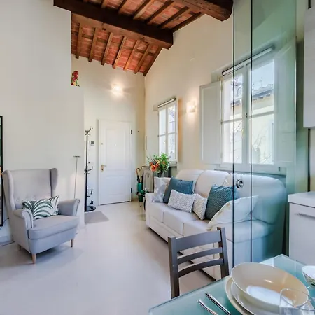 Serene Historic In Apartment *